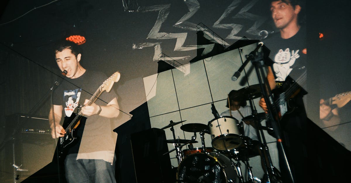 How to Choose the Right Feather Flag for Your Festival