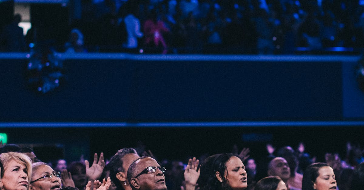 What Are Pennant Flags and How to Use Them